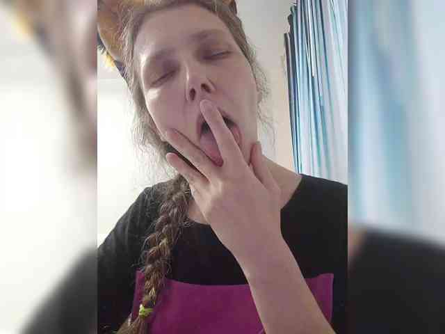 -Queen-Margo- webcam