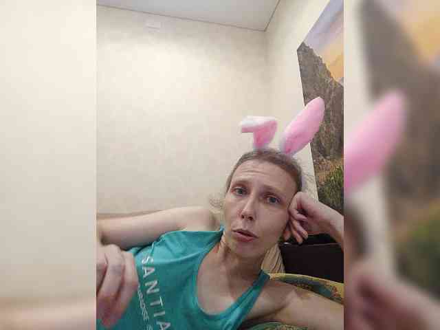 -Queen-Margo- webcam
