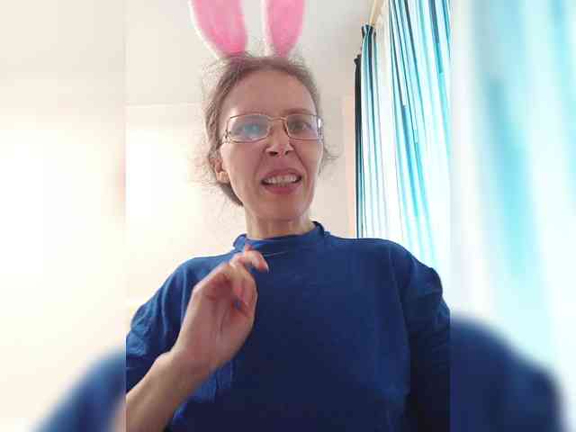 -Queen-Margo- webcam