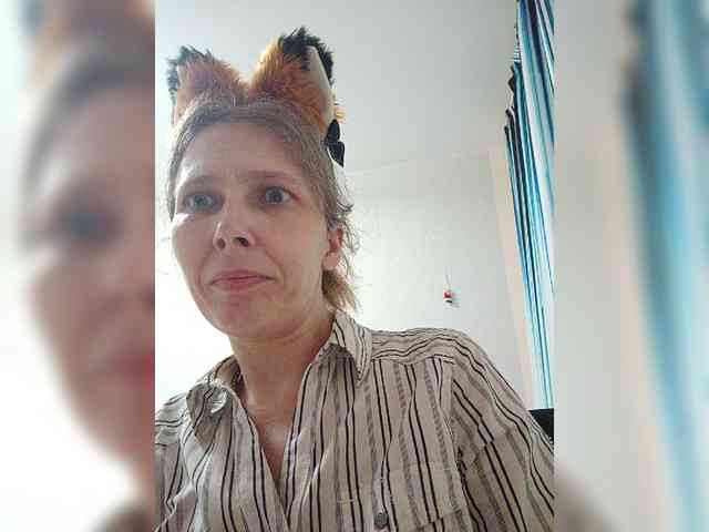 -Queen-Margo- webcam