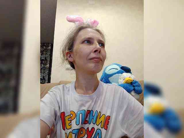 -Queen-Margo- webcam