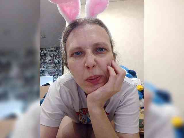 -Queen-Margo- webcam