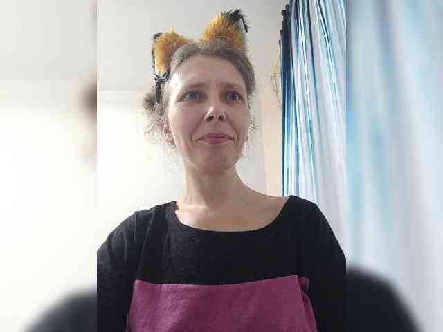 -Queen-Margo- webcam