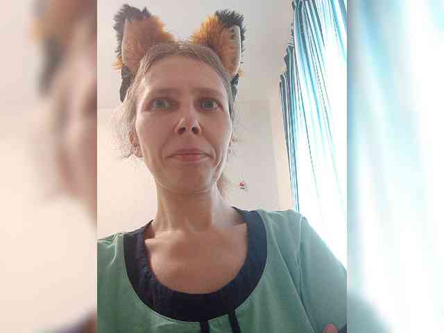 -Queen-Margo- webcam
