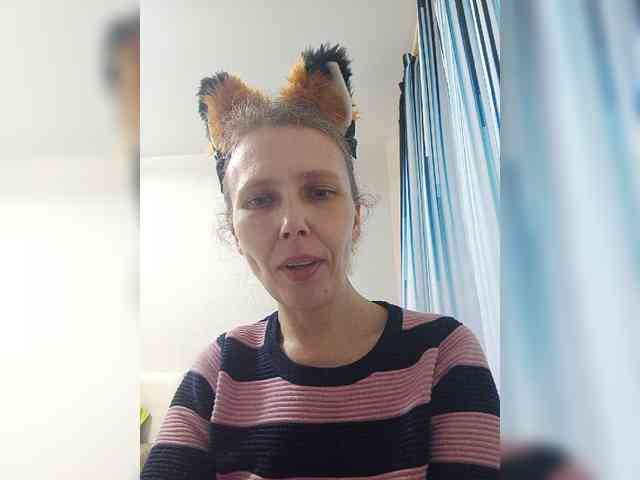 -Queen-Margo- webcam