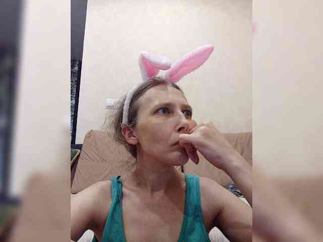 -Queen-Margo- webcam