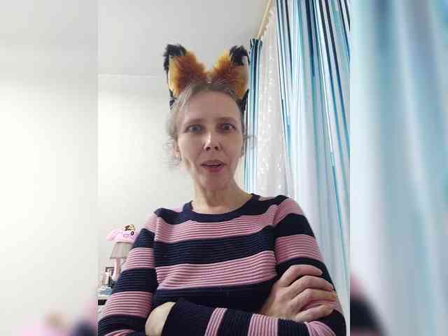 -Queen-Margo- webcam