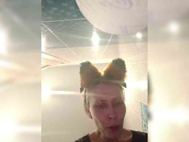 -Queen-Margo- webcam