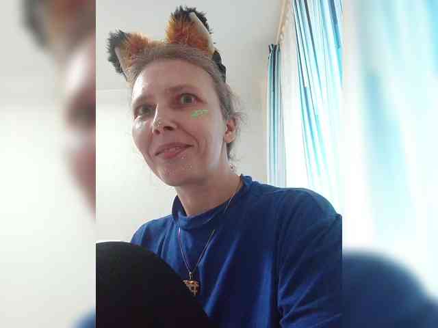 -Queen-Margo- webcam