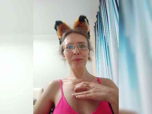 -Queen-Margo- webcam