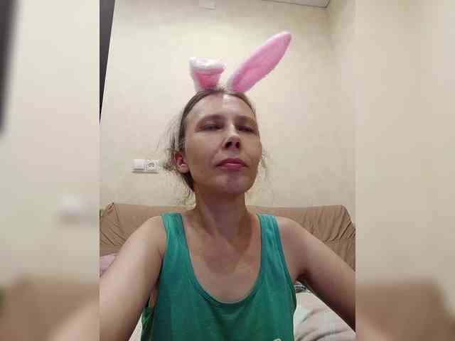-Queen-Margo- webcam