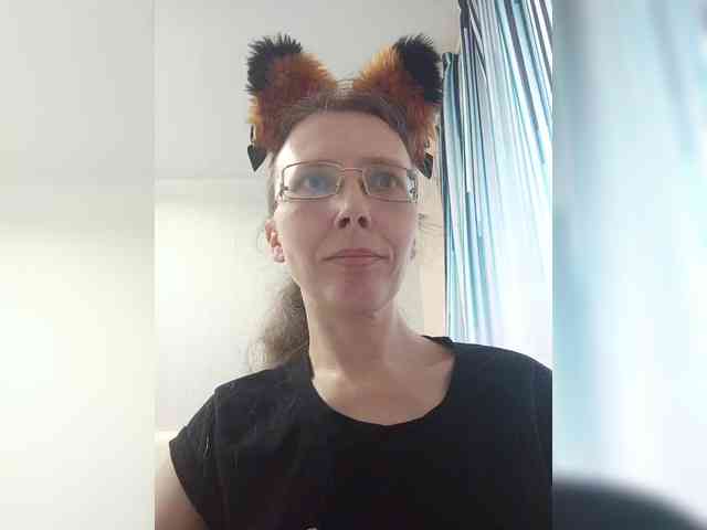 -Queen-Margo- webcam