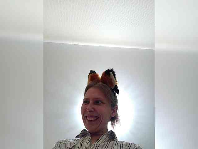 -Queen-Margo- webcam