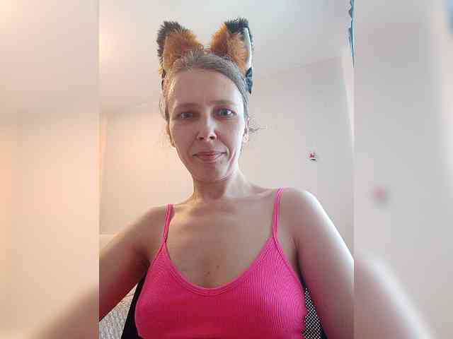 -Queen-Margo- webcam