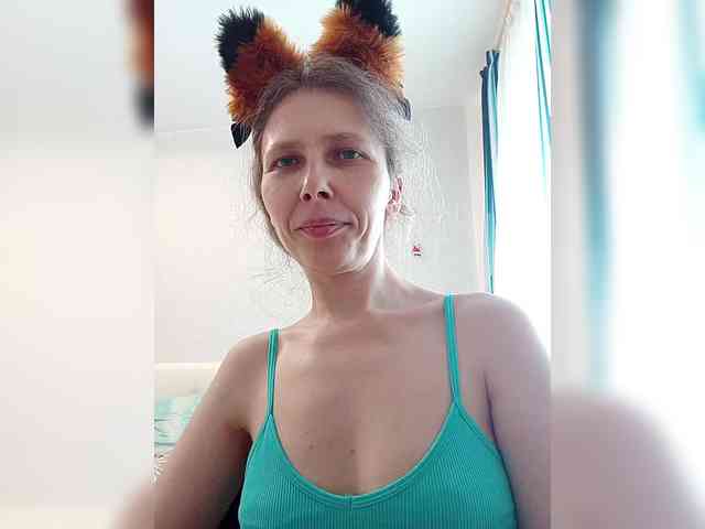 -Queen-Margo- webcam