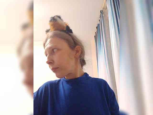 -Queen-Margo- webcam