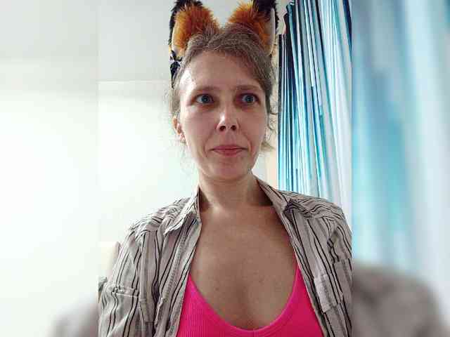 -Queen-Margo- webcam