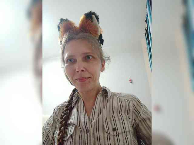 -Queen-Margo- webcam