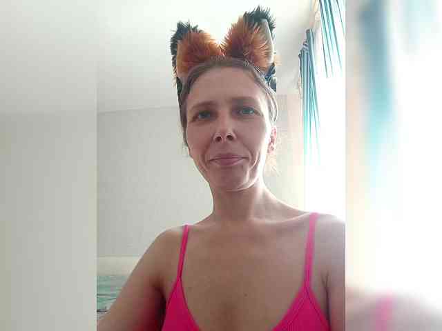 -Queen-Margo- webcam