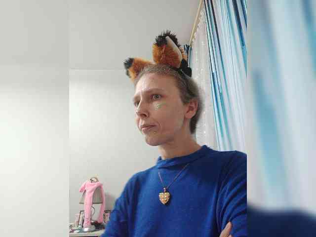 -Queen-Margo- webcam