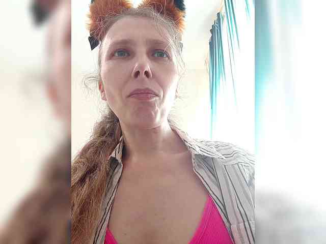 -Queen-Margo- webcam