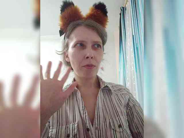 -Queen-Margo- webcam
