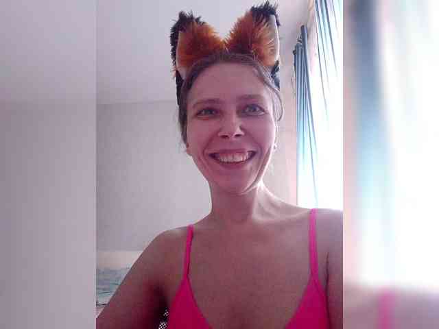 -Queen-Margo- webcam