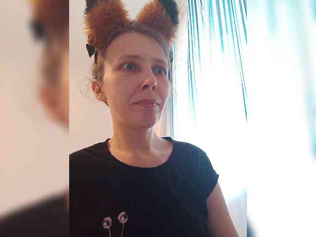 -Queen-Margo- webcam