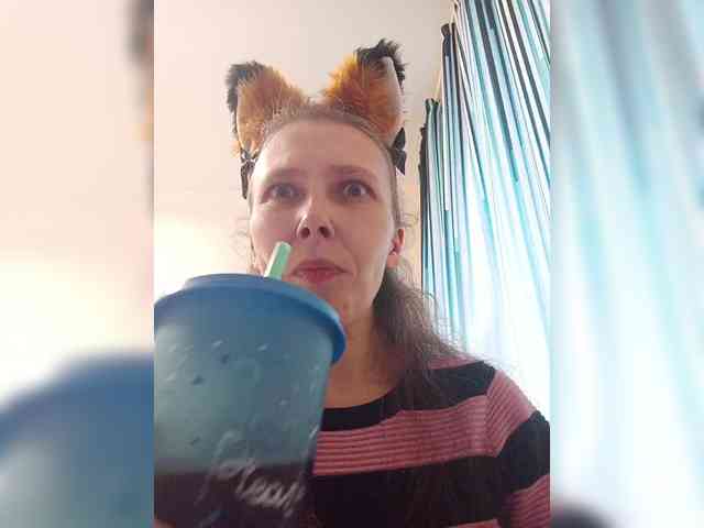 -Queen-Margo- webcam