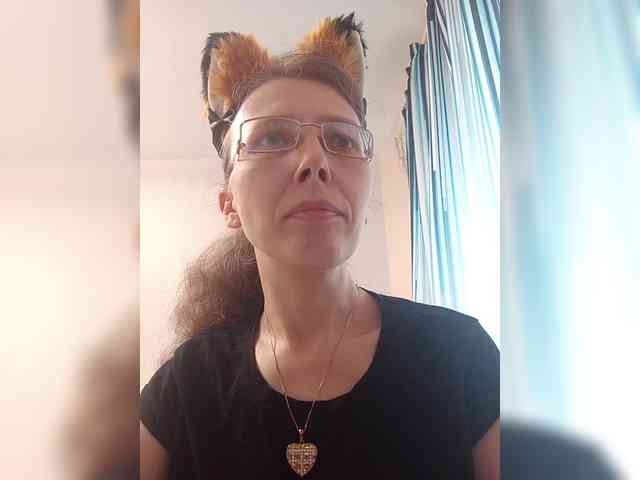 -Queen-Margo- webcam