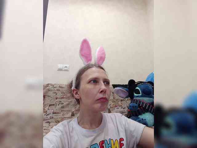 -Queen-Margo- webcam