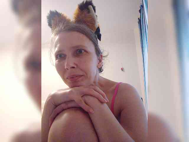 -Queen-Margo- webcam