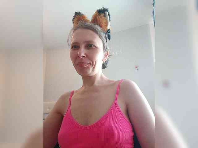 -Queen-Margo- webcam