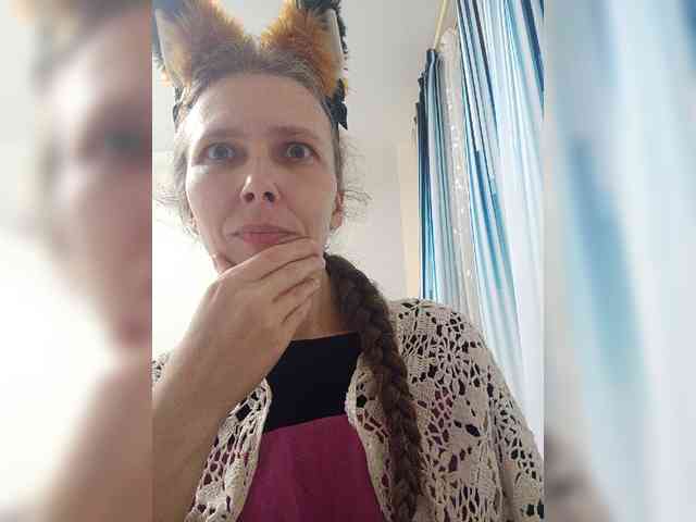 -Queen-Margo- webcam