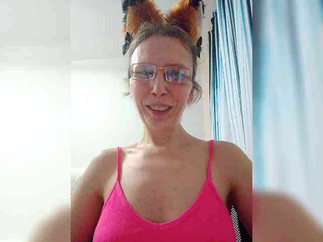 -Queen-Margo- webcam