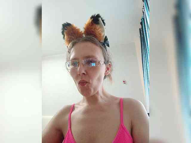 -Queen-Margo- webcam