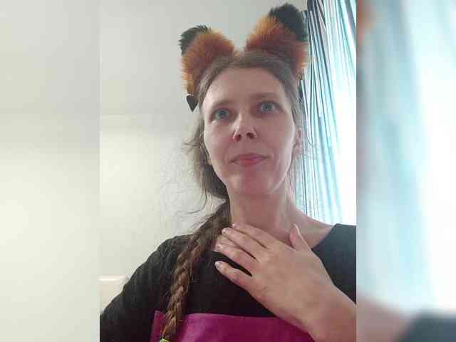 -Queen-Margo- webcam