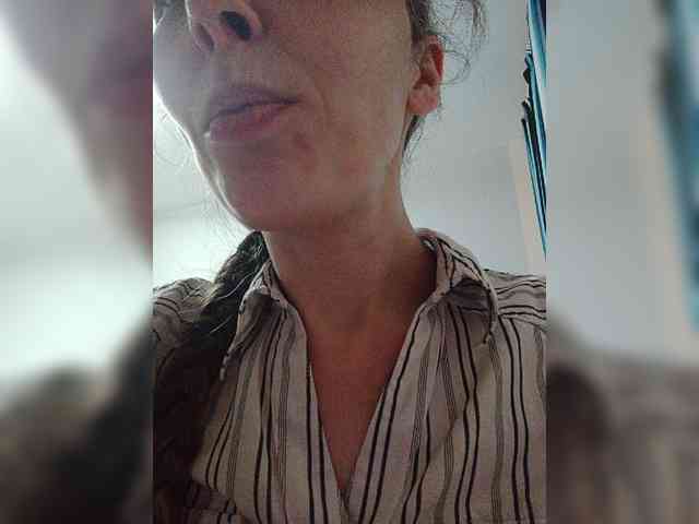 -Queen-Margo- webcam