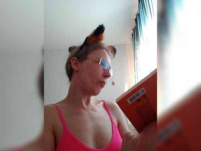 -Queen-Margo- webcam