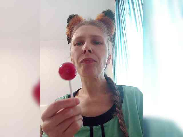 -Queen-Margo- webcam