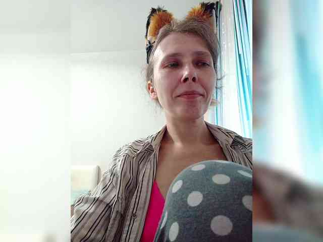 -Queen-Margo- webcam