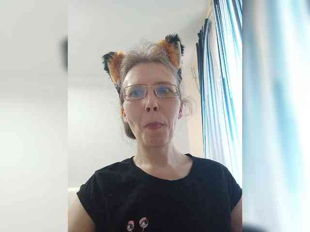 -Queen-Margo- webcam