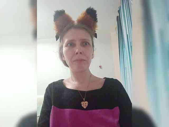 -Queen-Margo- webcam