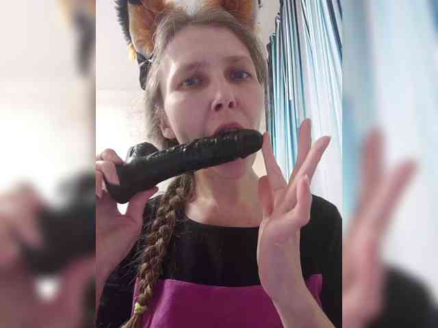 -Queen-Margo- webcam