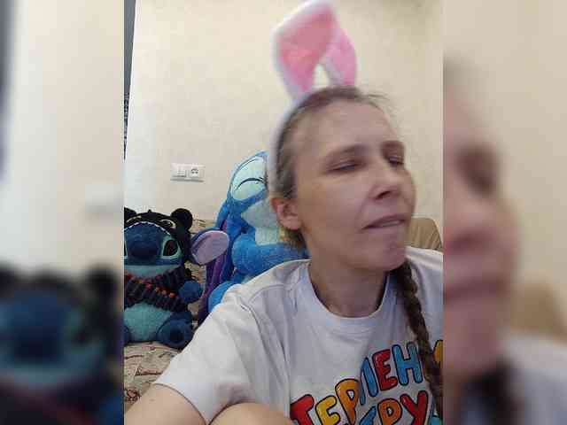 -Queen-Margo- webcam
