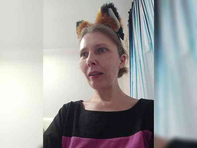 -Queen-Margo- webcam