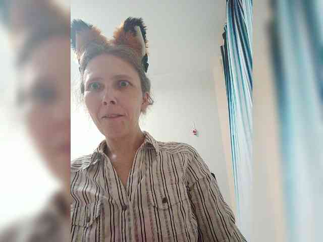 -Queen-Margo- webcam