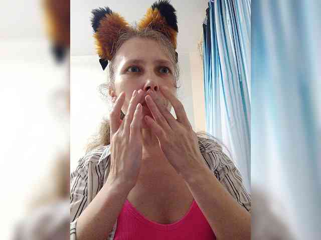 -Queen-Margo- webcam