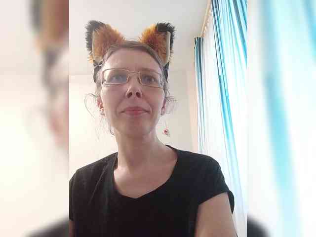 -Queen-Margo- webcam