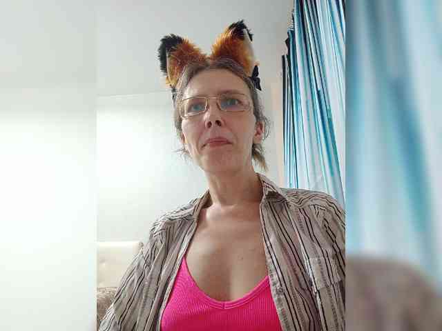 -Queen-Margo- webcam